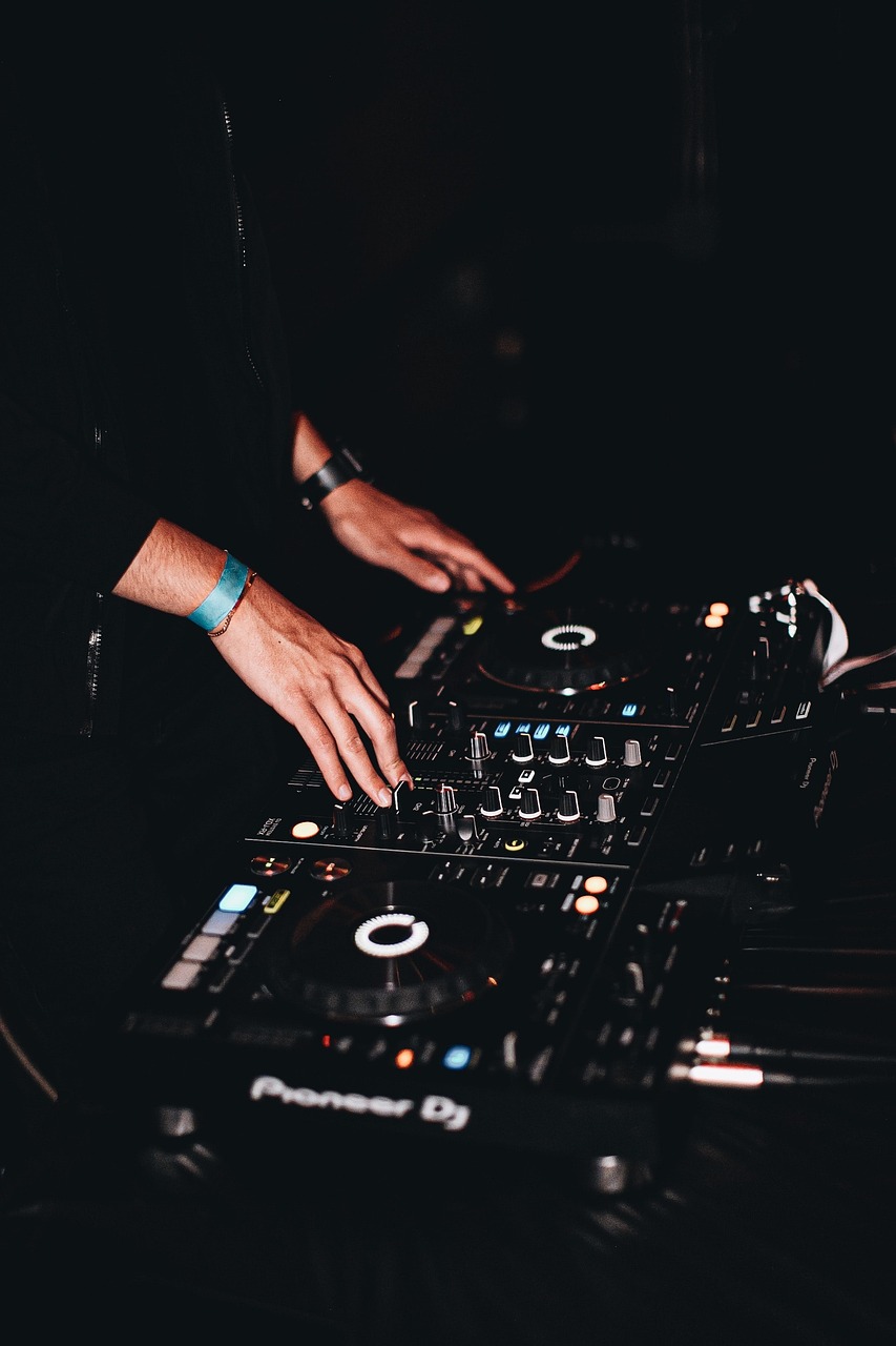 Can DJing Experience Influence Betting Strategies?